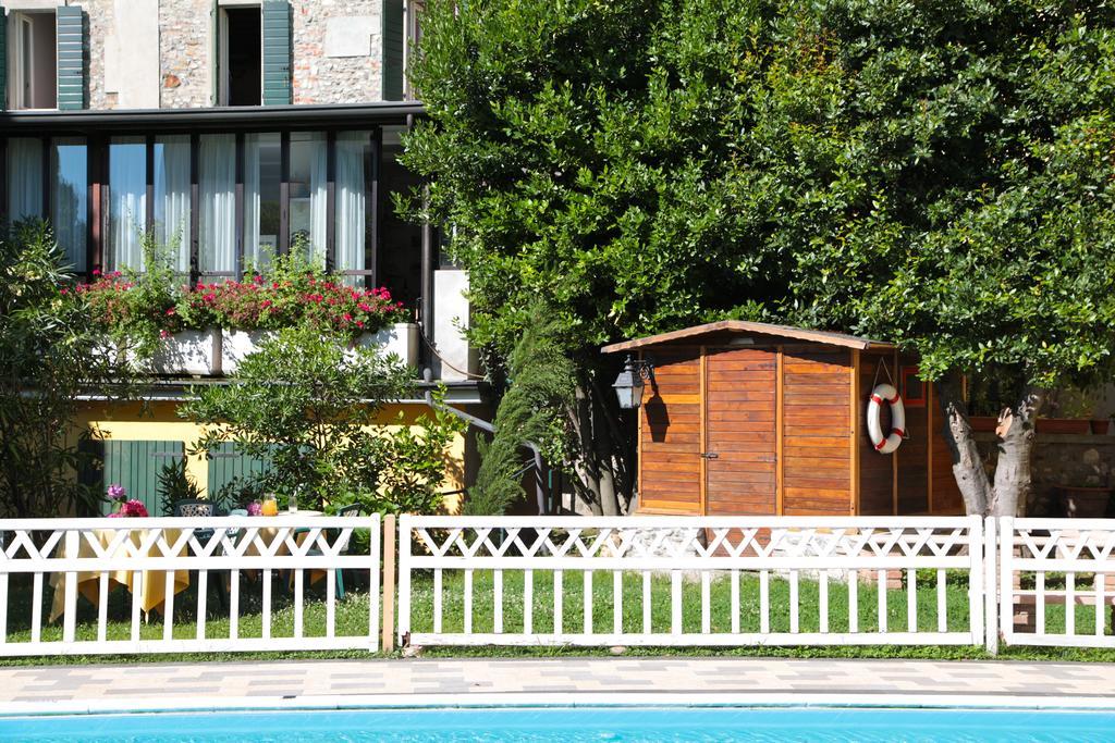 Hotel San Filis Сан Феличе дел Бенако Екстериор снимка